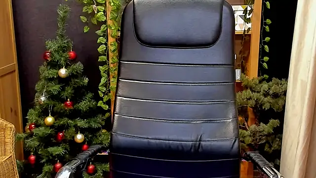 Moon13152 online show from December 2024 10:56:01 PM