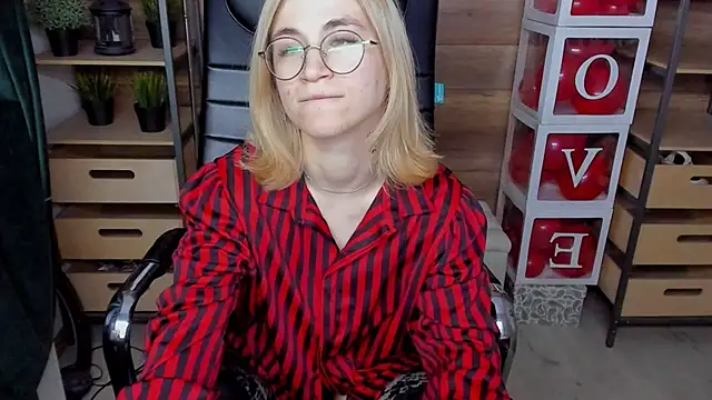 Moon13152 online show from February 2025 02:37:02 AM