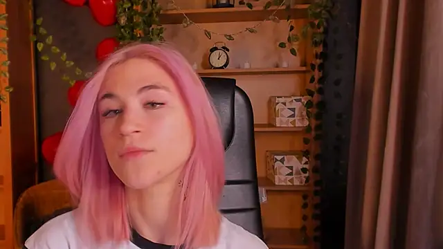 Moon13152 online show from March 2025 08:59:01 PM