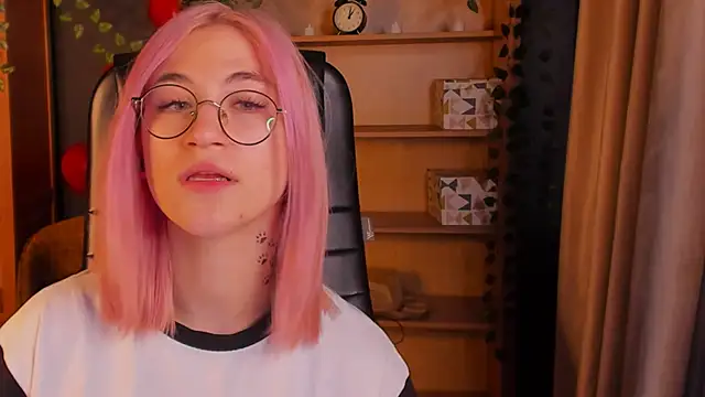 Moon13152 online show from March 2025 01:21:02 AM