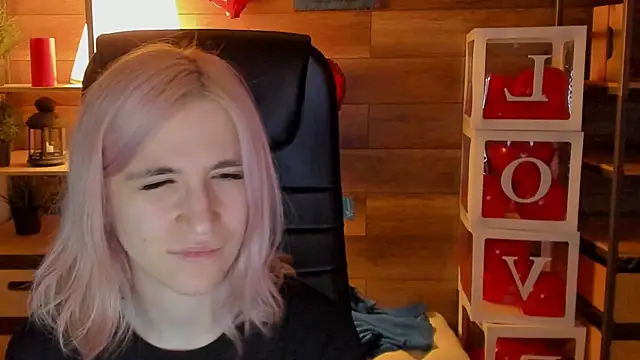 Moon13152 online show from March 2025 11:47:01 PM