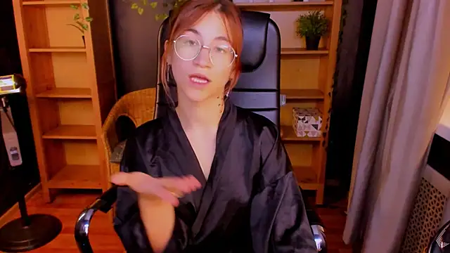 Moon13152 online show from September 2025 07:19:02 PM