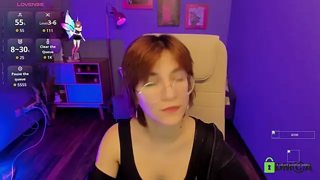 Moon13152 online show from November 2025 08:57:01 PM