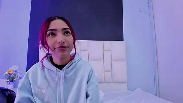 suzanelee online show from January 2025 12:14:01 PM