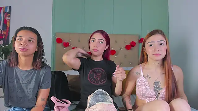 suzanelee online show from February 2025 03:13:02 AM