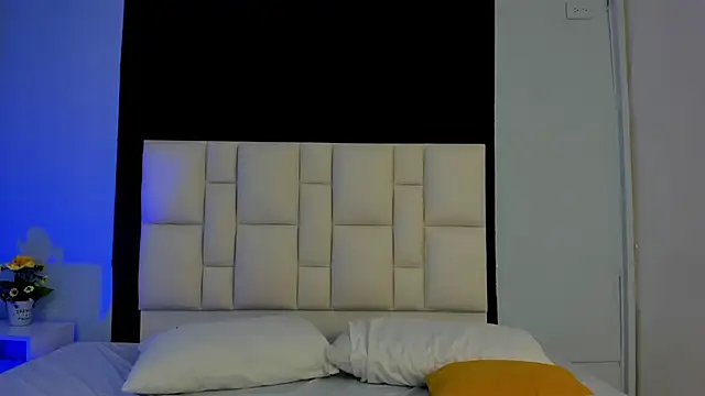 suzanelee online show from February 2025 01:50:02 PM