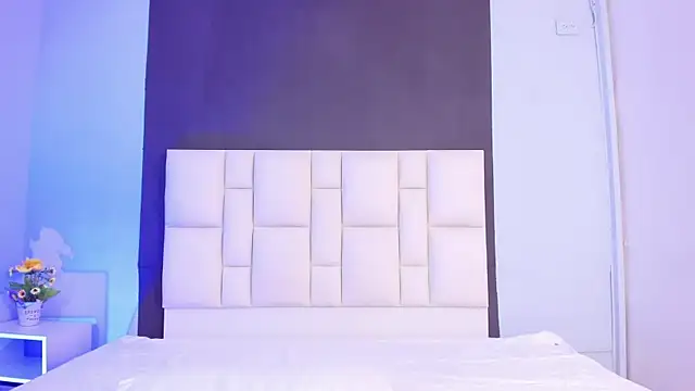 suzanelee online show from March 2025 05:46:01 PM