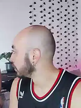 hotlatin92 online show from December 2024 12:44:02 PM