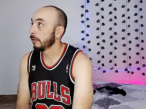 hotlatin92 online show from December 2024 02:10:02 AM