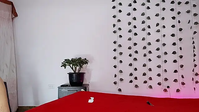 hotlatin92 online show from February 2025 02:09:02 AM