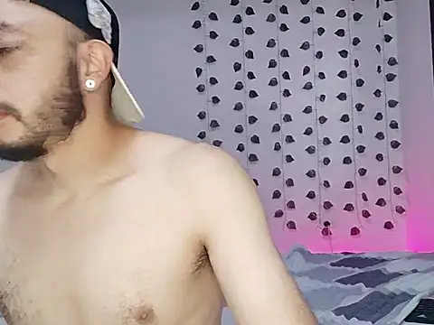 hotlatin92 online show from February 2025 12:25:02 PM