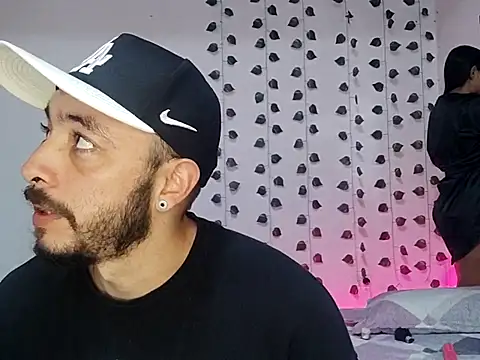 hotlatin92 online show from March 2025 08:45:01 AM