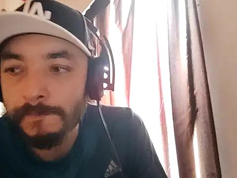 hotlatin92 online show from March 2025 05:46:01 PM