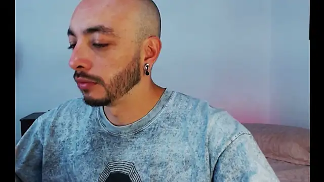 hotlatin92 online show from September 2025 03:19:02 AM