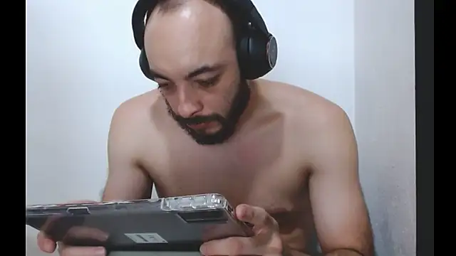 hotlatin92 online show from November 2025 10:30:01 PM