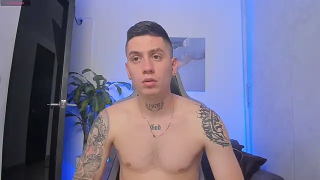 Yeiko Romero  online show from October 2025 05:23:02 PM