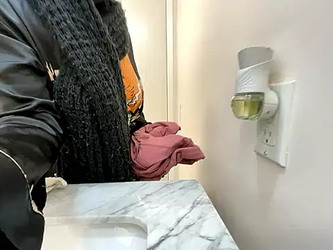 wynterheat online show from January 2025 05:11:02 PM