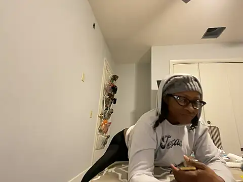 wynterheat online show from January 2025 02:08:02 PM