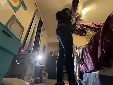 wynterheat online show from March 2025 01:31:02 AM