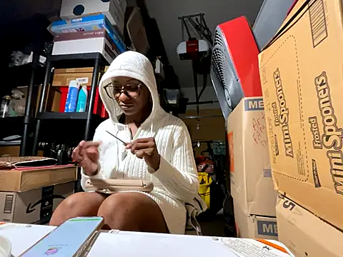 wynterheat online show from October 2025 05:02:02 PM