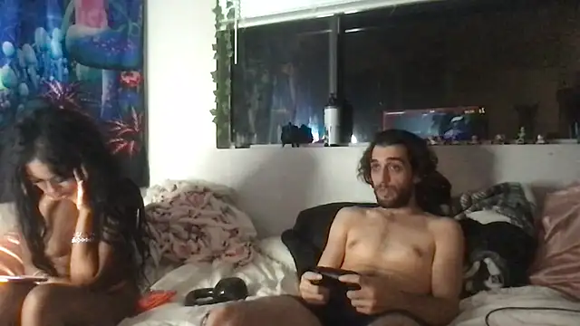 Snapshot of BLAKEJEWELS chatting on December 2024 02:05:01 PM BLAKEJEWELS online show from December 2024 02:05:01 PM