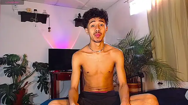 RyanRizzo online show from February 2025 05:23:02 PM