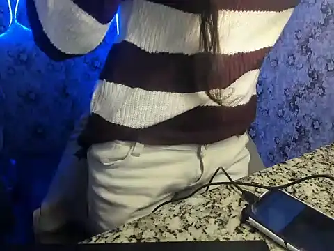 aarjulove online show from February 2025 04:33:01 PM