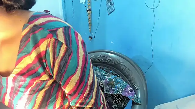 aarjulove online show from March 2026 03:40:02 PM