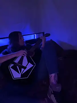 SummerV91 online show from March 2026 04:30:02 AM