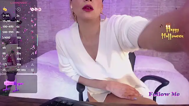 Snapshot of JessicaMuse chatting on October 2025 01:12:02 PM JessicaMuse online show from October 2025 01:12:02 PM