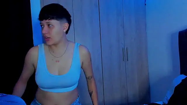 violet casper  online show from February 2025 10:20:02 PM