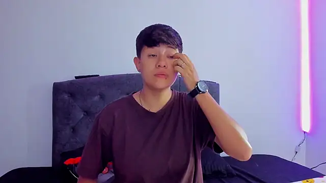 violet casper  online show from March 2025 10:28:02 AM