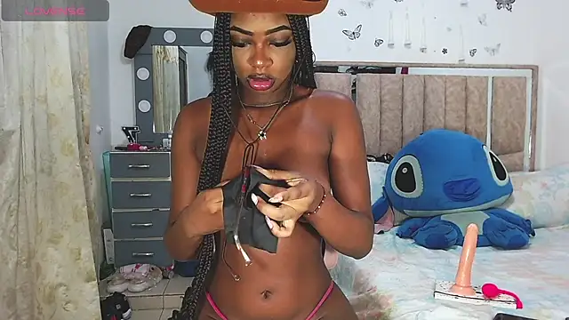 Snapshot of FallonsSweet chatting on December 2025 12:38:02 AM FallonsSweet online show from December 2025 12:38:02 AM