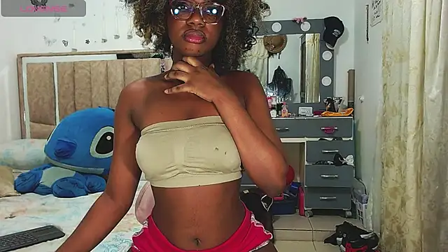Snapshot of FallonsSweet chatting on July 2026 12:15:02 AM FallonsSweet online show from July 2026 12:15:02 AM