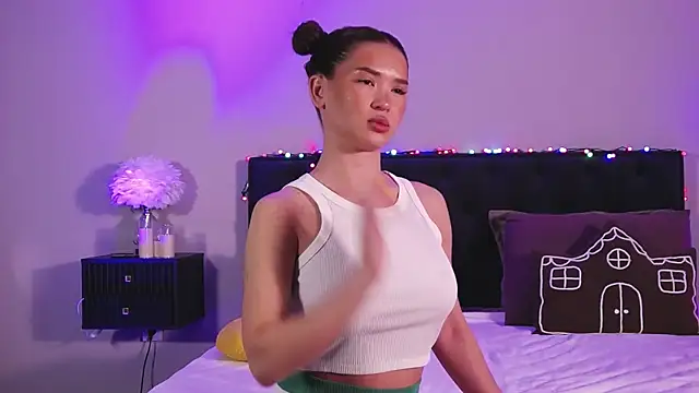 Snapshot of Denise_Garciia chatting on February 2026 01:21:01 PM Denise Garciia online show from February 2026 01:21:01 PM