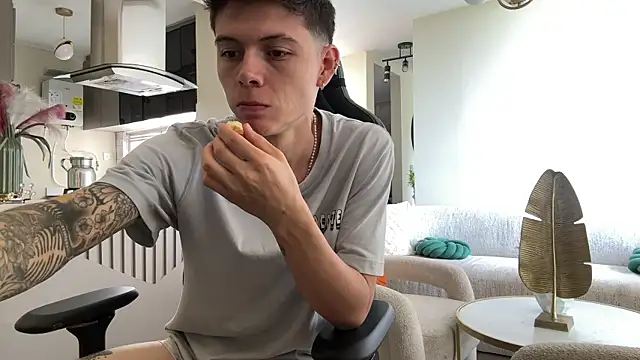 IsmaelRichardson online show from February 2026 03:56:02 PM