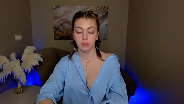 MollyMeltorr online show from October 2025 08:13:01 AM