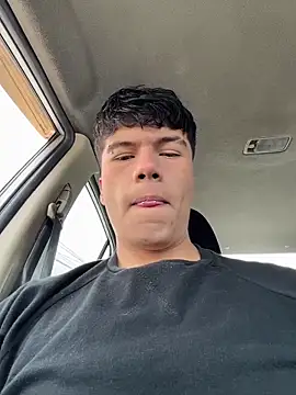 Logan smith1 online show from October 2025 06:32:01 PM