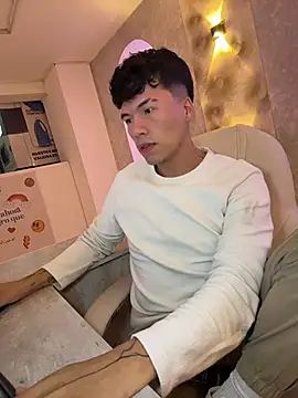 Logan smith1 online show from November 2025 08:03:01 AM