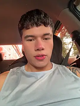 Logan smith1 online show from June 2026 10:03:02 PM