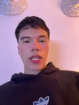 Logan smith1 online show from July 2026 04:53:01 AM
