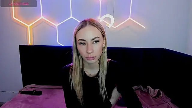 Diana Garrett online show from February 2025 08:42:01 AM