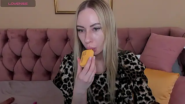 Diana Garrett online show from February 2025 01:46:02 AM