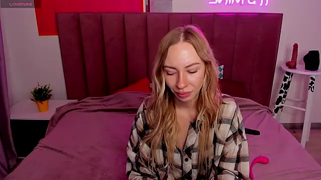 Diana Garrett online show from October 2025 01:26:01 AM