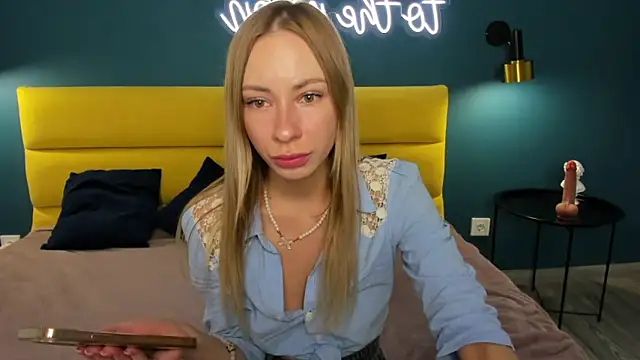 Snapshot of Diana_Garrett chatting on June 2026 08:35:02 AM Diana Garrett online show from June 2026 08:35:02 AM
