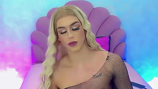 Snapshot of briana_sex32 chatting on January 2025 04:47:01 AM briana sex32 online show from January 2025 04:47:01 AM