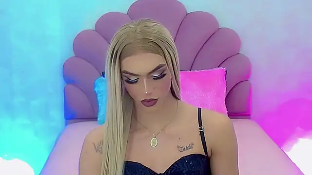 Snapshot of briana_sex32 chatting on January 2025 08:40:01 AM briana sex32 online show from January 2025 08:40:01 AM