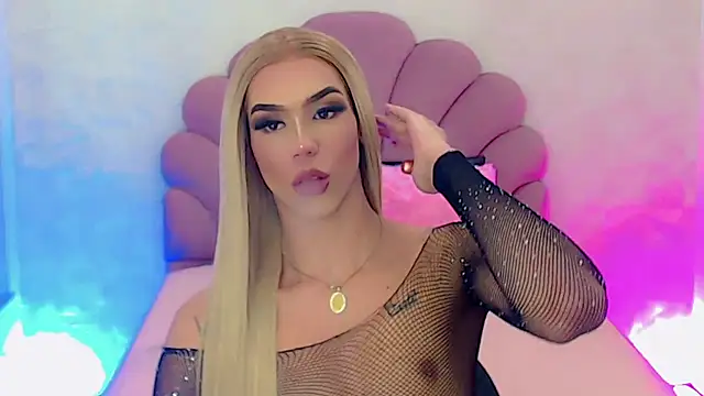 Snapshot of briana_sex32 chatting on February 2025 12:57:02 PM briana sex32 online show from February 2025 12:57:02 PM