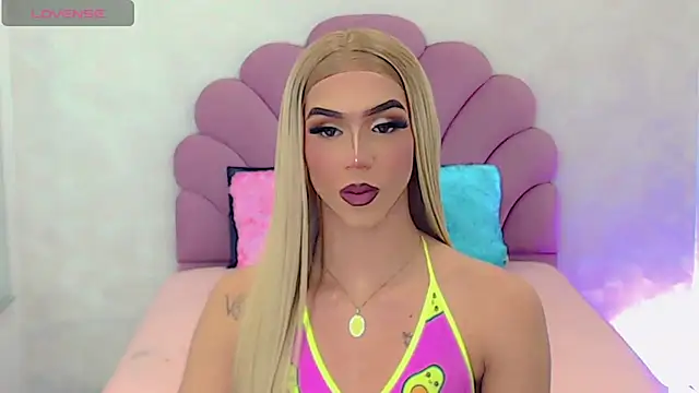 Snapshot of briana_sex32 chatting on February 2025 06:45:01 AM briana sex32 online show from February 2025 06:45:01 AM