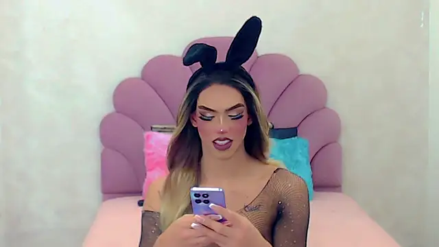 Snapshot of briana_sex32 chatting on March 2025 11:46:01 PM briana sex32 online show from March 2025 11:46:01 PM